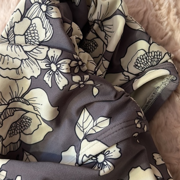 Adore me size 0X one-piece floral print swim suit - Picture 13 of 13